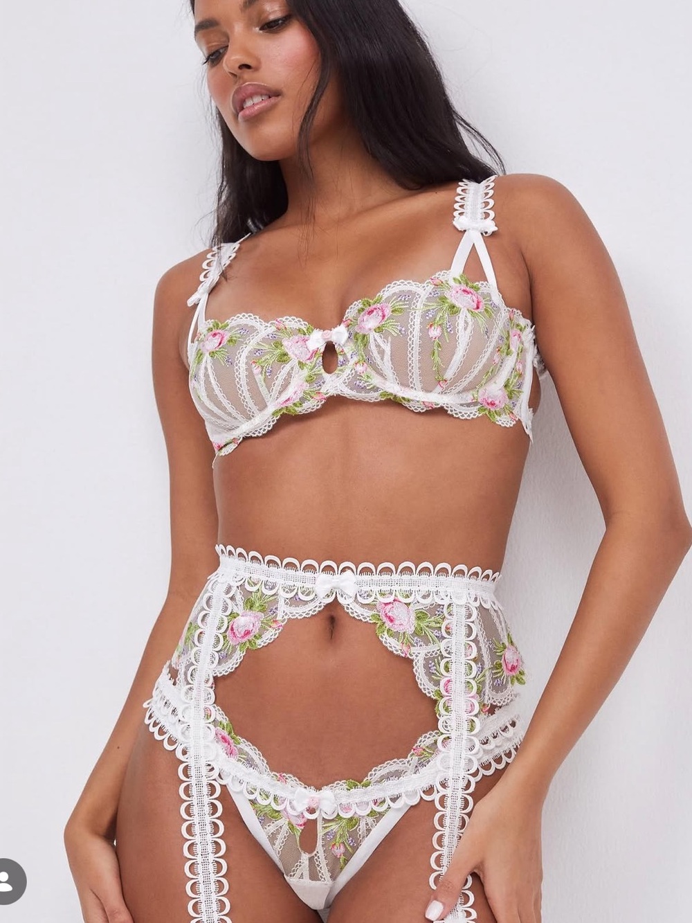 For love and lemons trellis rose garter belt medium - Picture 3 of 16